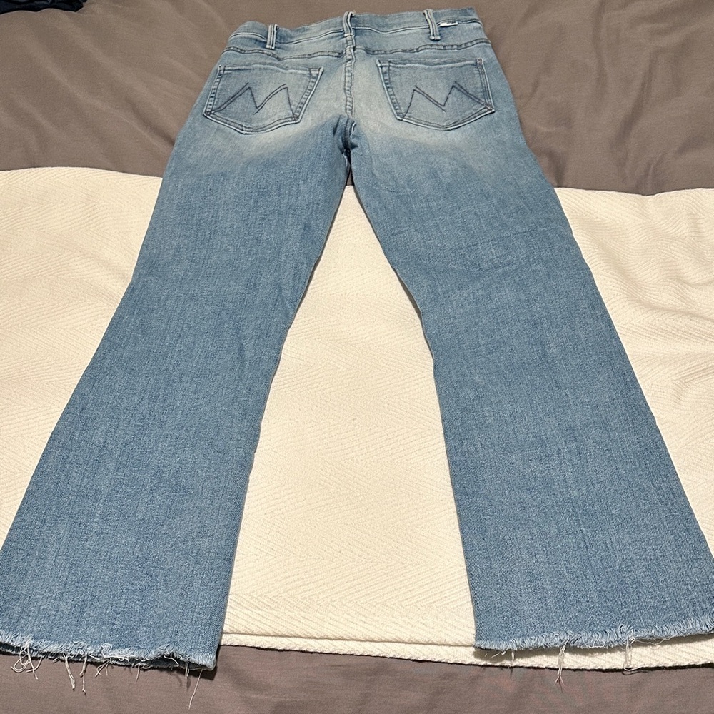 MOTHER The Hustler Ankle Fray. Size 27. Wash is Au Revoir. - Picture 7 of 10